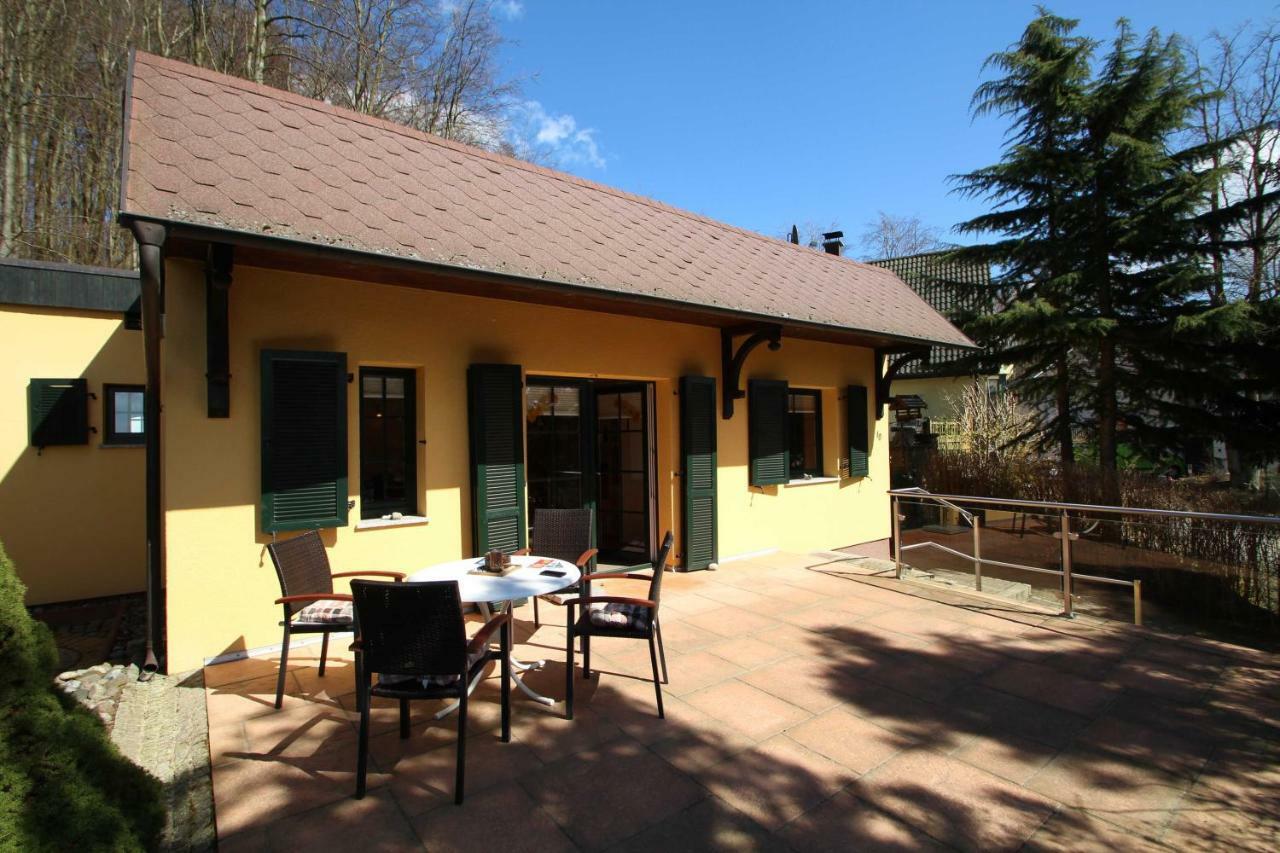Ferienhaus Sommertied Sellin  ภายนอก รูปภาพ